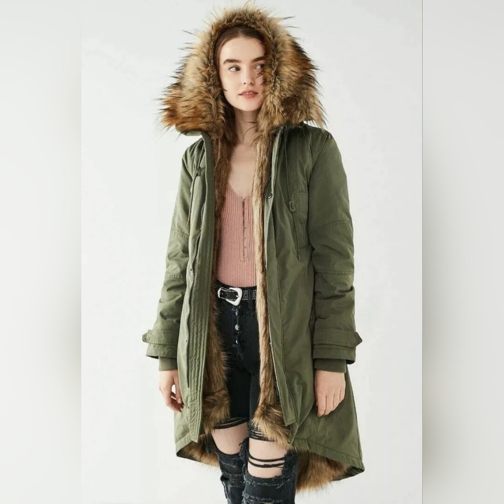 Urban Outfitters Silence & Noise Aspen Faux Fur 3 in 1 parka coat set size S